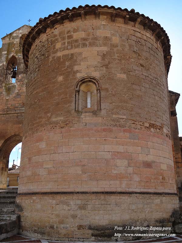 TEMPLO ROMÁNICO. VISTA NORESTE